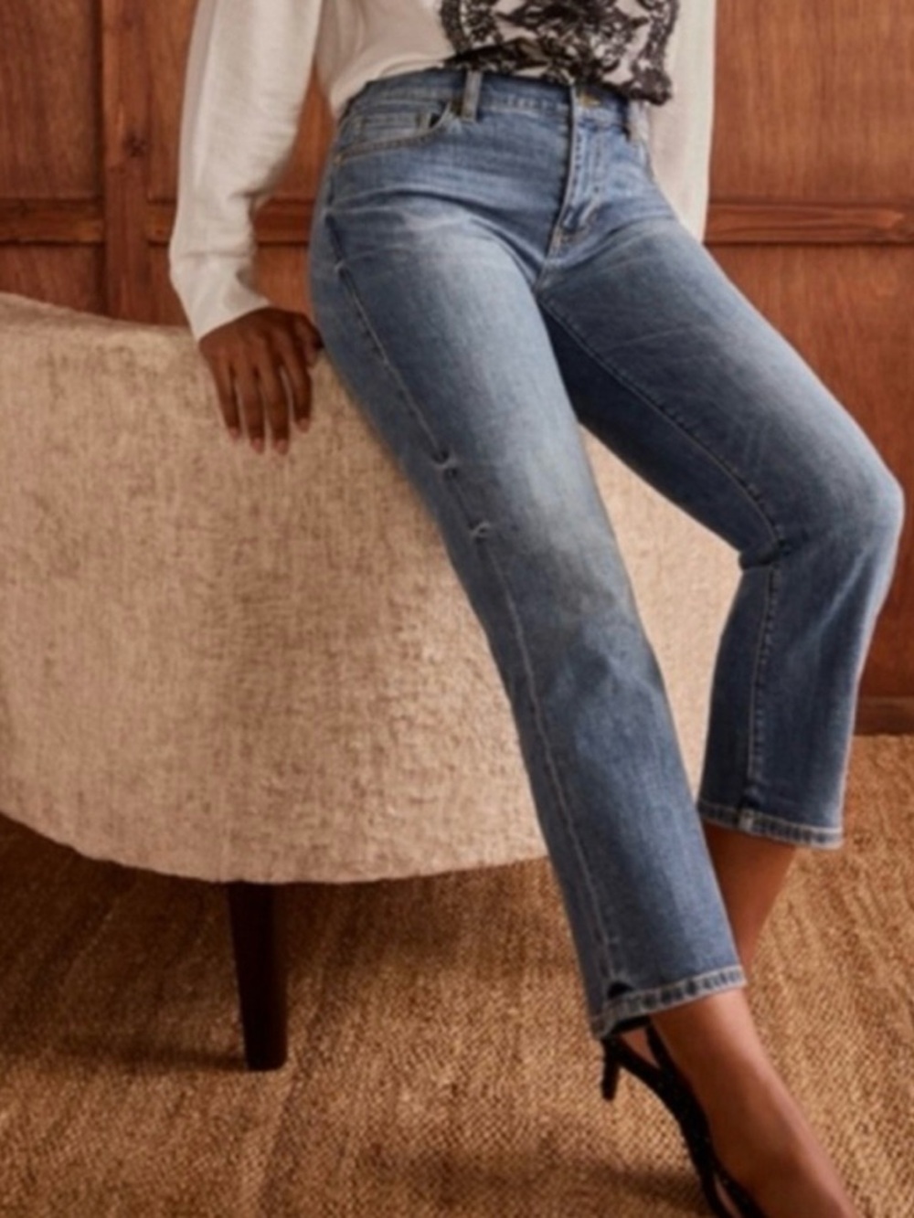 CAbi Soho Jeans - Lake
Wash F25 - Picture 5 of 7